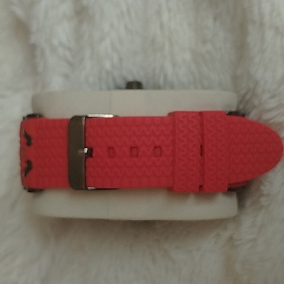 Men's Watch - Picture 7 of 8